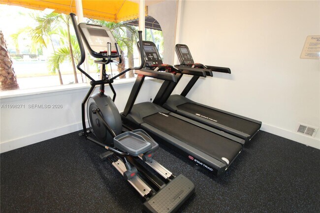 Building Photo - 4550 NW 9th St