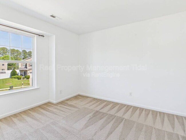 Building Photo - 205 Cheeseman Rd