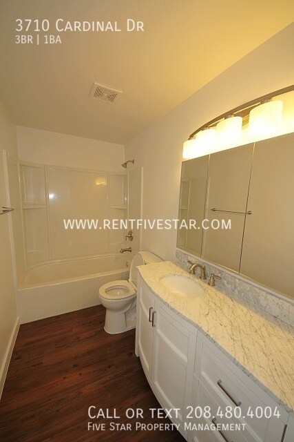 Building Photo - 3710 Cardinal Dr