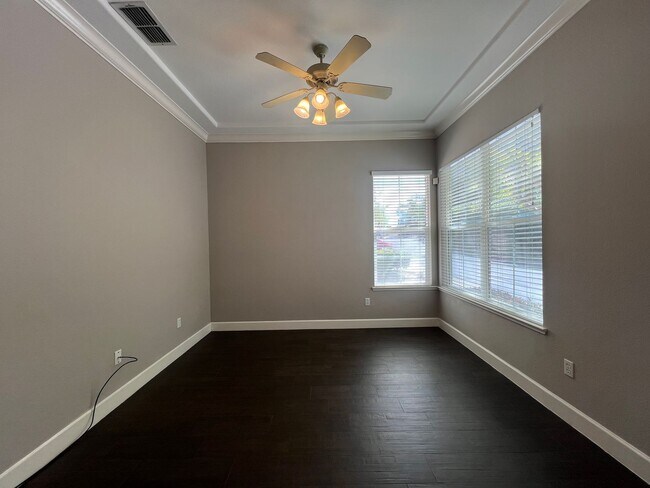 Building Photo - Fantastic Former Model Home in a 55+ El Dorado Hills Community!