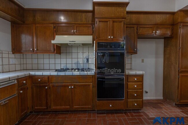 Building Photo - 4134 Fort Donelson Dr