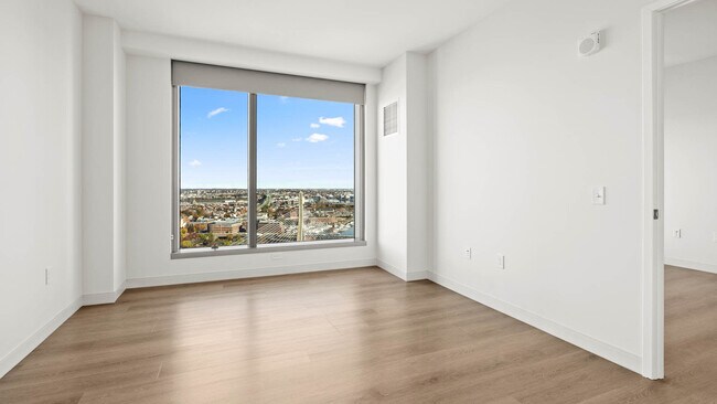 Building Photo - 35 Lomasney Wy