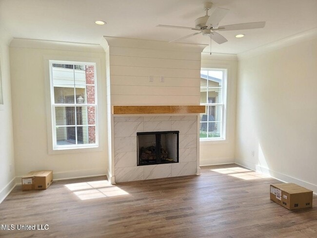 Building Photo - 317 Hamilton Ct
