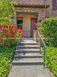 Building Photo - Well Designed Condo at Gardens at Thyme Square - Two Bedrooms and a Bonus Room - Atrium