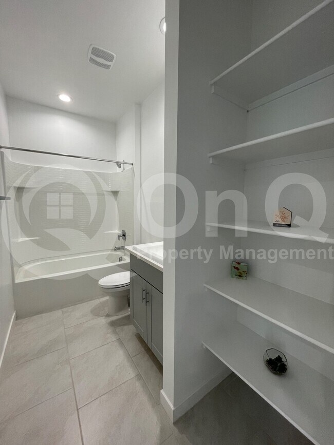 Building Photo - 12431 W Mieko Ln