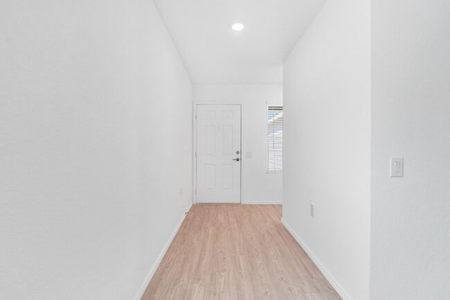 Building Photo - 10166 Asta Trl