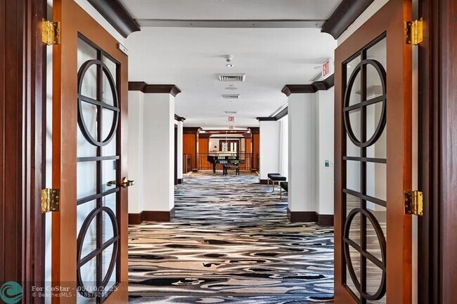 Building Photo - 600 W Las Olas Blvd