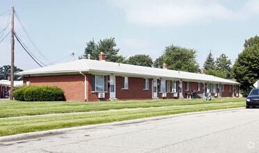 Building Photo - London Moore Apartments