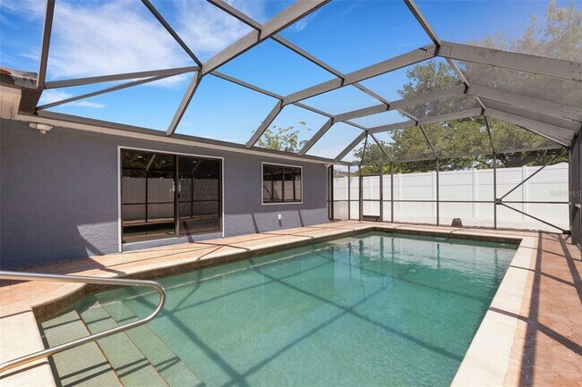 Building Photo - 4645 Hunter Ridge Dr