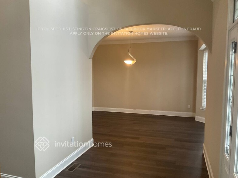 Building Photo - 119 Big Oak Ln