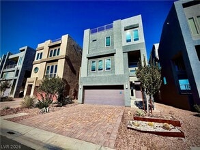 Building Photo - 8044 Carpenter Creek Ave