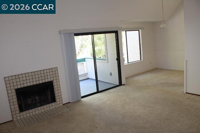 Building Photo - 3614 Stoneglen S