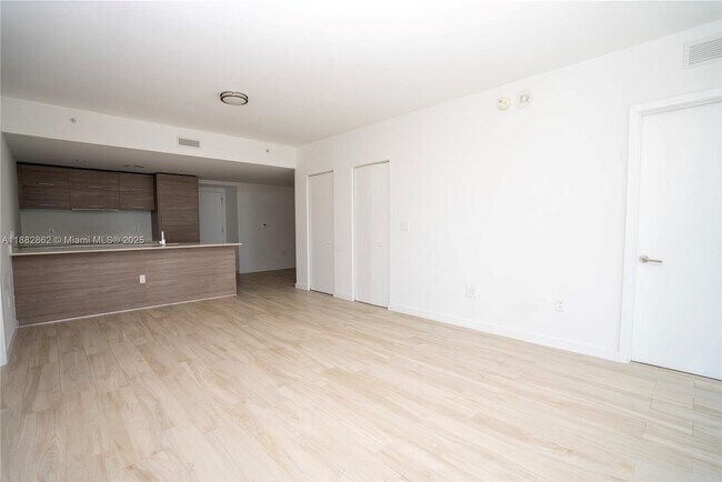 Building Photo - 1300 S Miami Ave