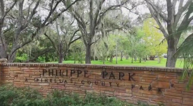 Building Photo - 2941 Shore Dr