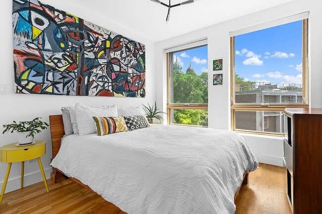 Building Photo - Awesome 1 bedroom