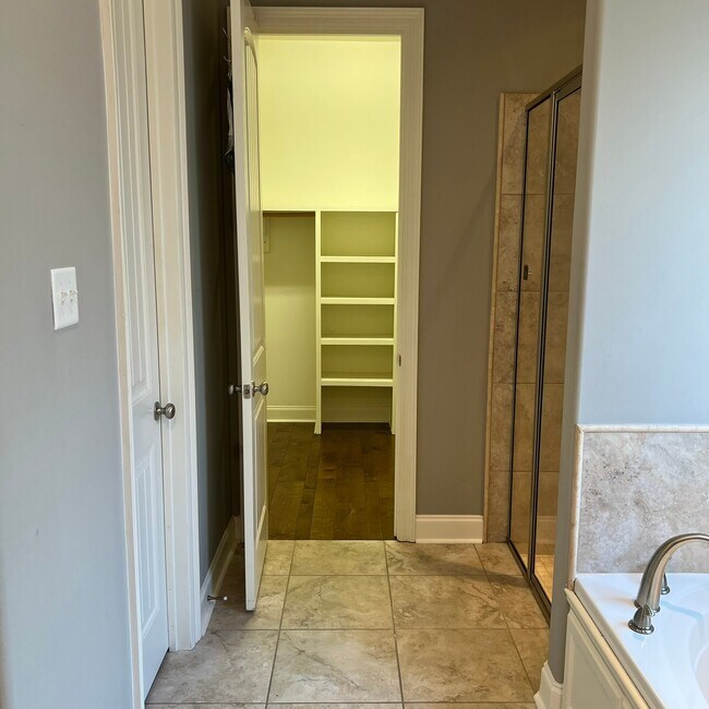 Building Photo - 106 Beauchamp Ln