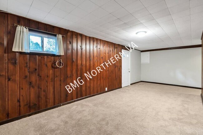 Building Photo - 8316 Carnegie Dr