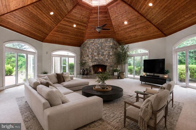 Building Photo - 11501 Skipwith Ln