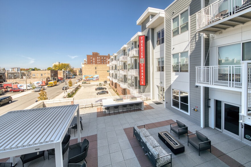 Building Photo - 5945 6th Ave