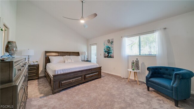 Building Photo - 15080 Riverbend Blvd