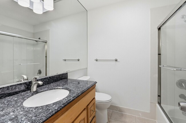 Building Photo - Stylish and Spacious Milpitas Home with Large Deck and Backyard