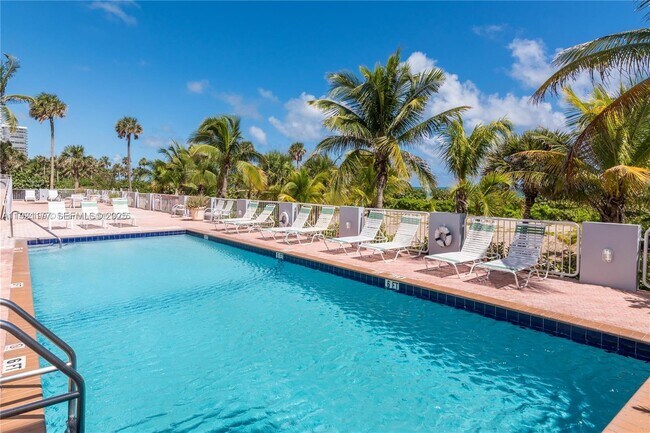 Building Photo - 9341 Collins Ave