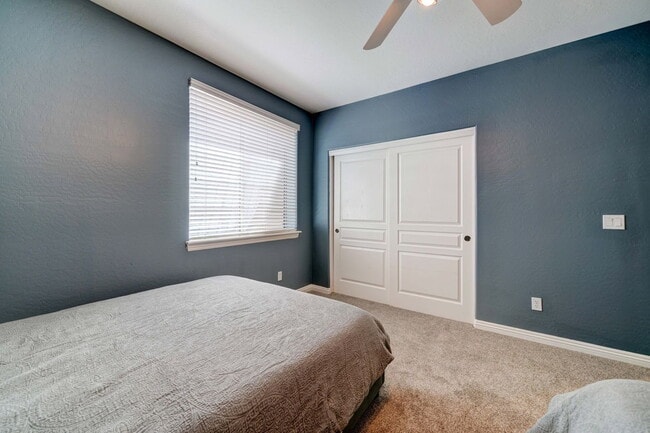 Building Photo - 4221 S Danyell Dr