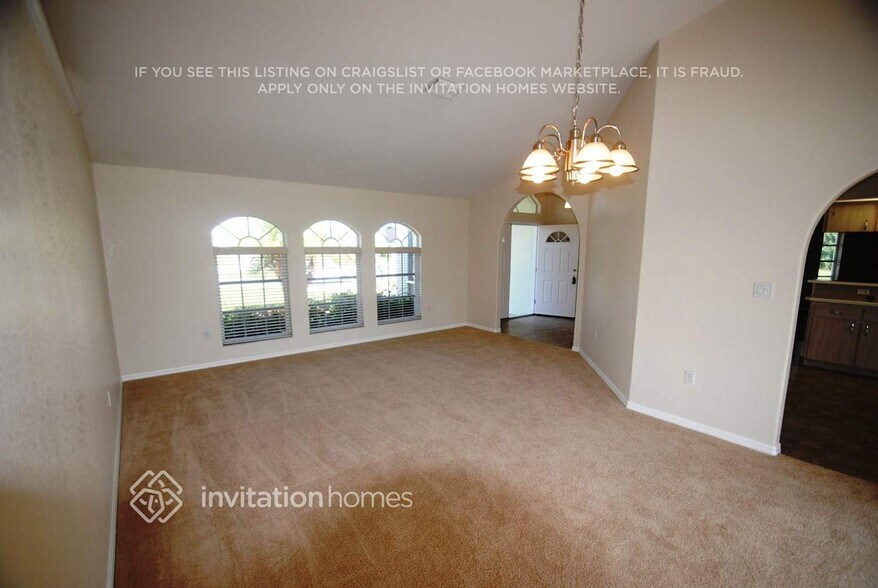 Building Photo - 1124 Fergus Ln