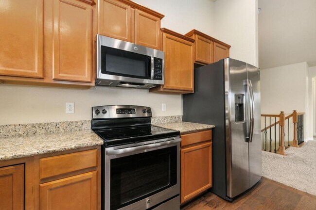 Building Photo - 422 Tahoe Dr