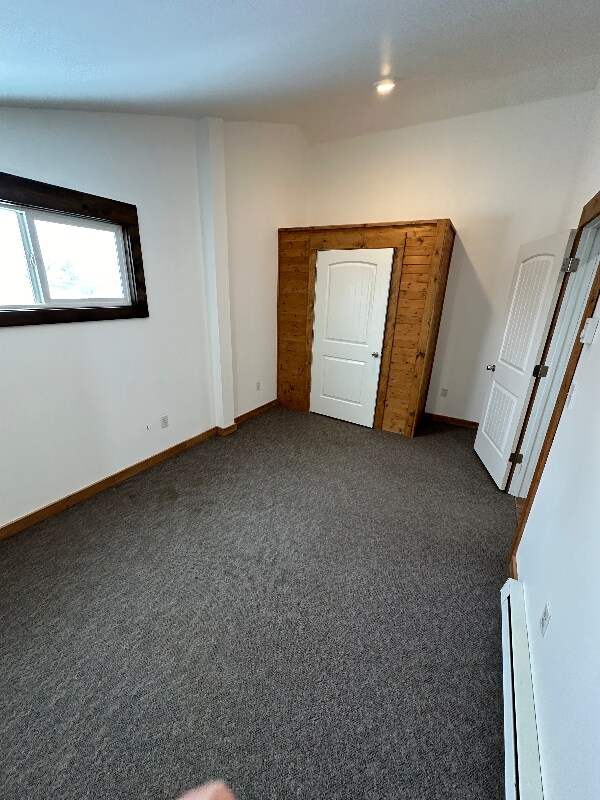 Building Photo - 705 Dakota St