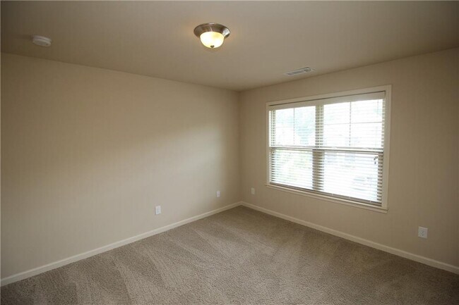 Building Photo - 1665 Gallant Fox Ln