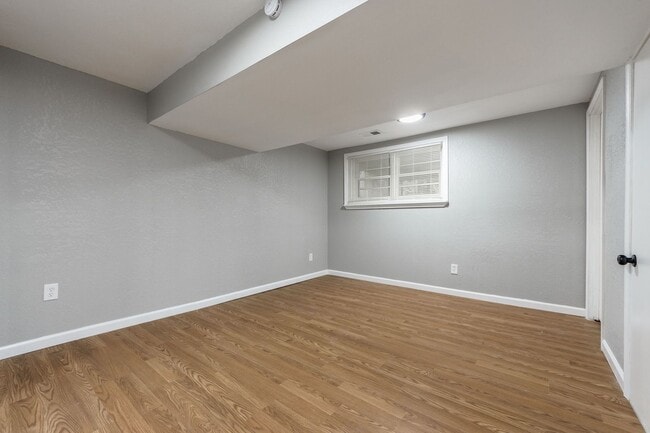 Building Photo - Spacious 4-Bed / 2-Bath Home – Grandview, MO