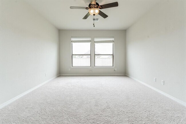 Building Photo - 4425 Shady Hl Ln