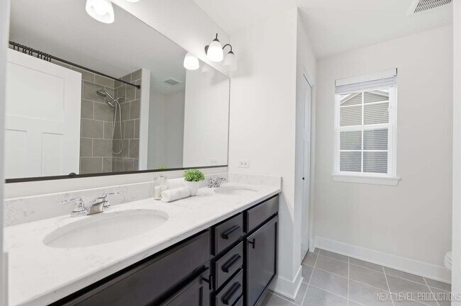 Building Photo - 12513 S Willowgate Ln