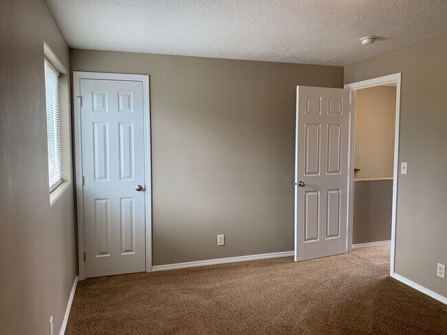 Building Photo - 16687 Shaw Pine Ct