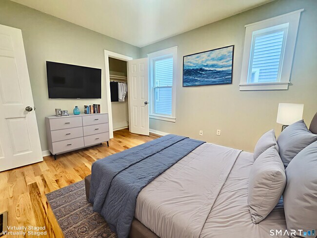 Building Photo - 109 Churchill St