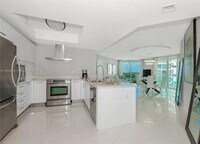 Building Photo - Sunny Isles Boulevard, Sunny Isles Beach, FL 33160 - 3 BR 2 BA condo