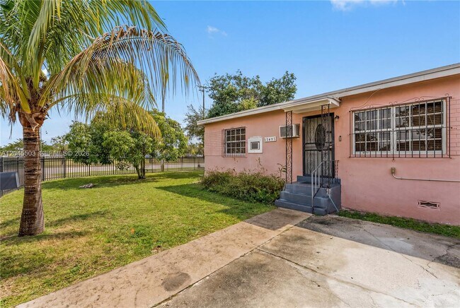 Building Photo - 13495 NW 8th Ave
