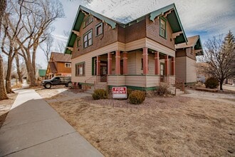 Building Photo - 621 W Cherry Ave