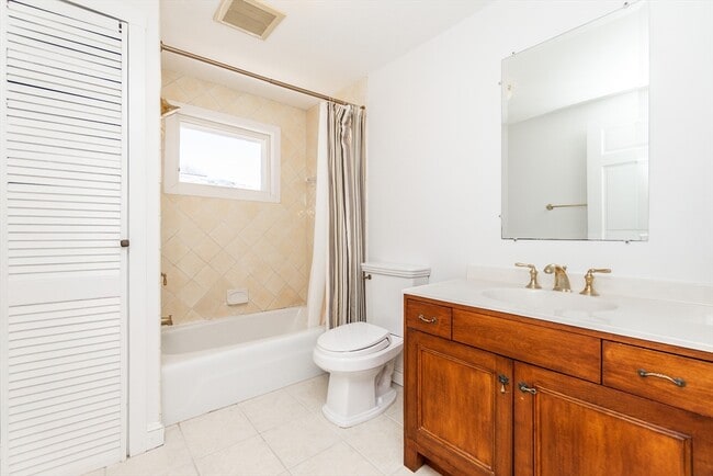 Building Photo - 4 Cogswell Pl