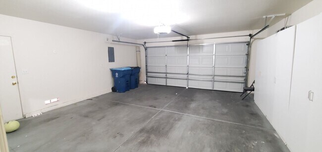 Building Photo - 1805 Quail Point Ct