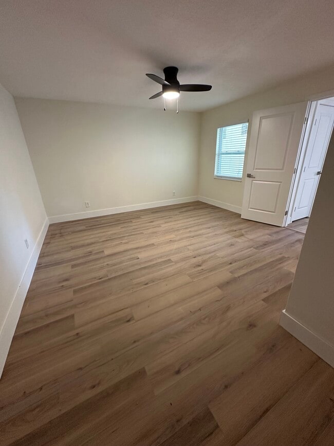 Building Photo - 3111 W Spruce St