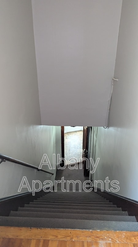 Building Photo - 418 Delaware Ave