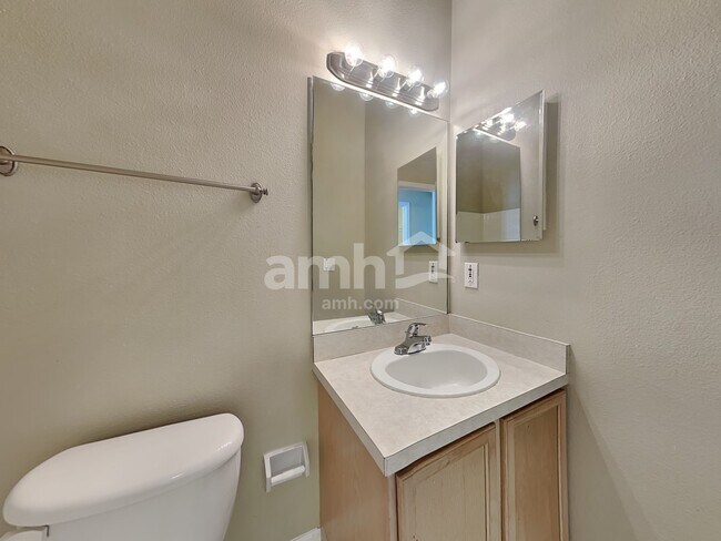 Building Photo - 8622 Tidal Bay Ln