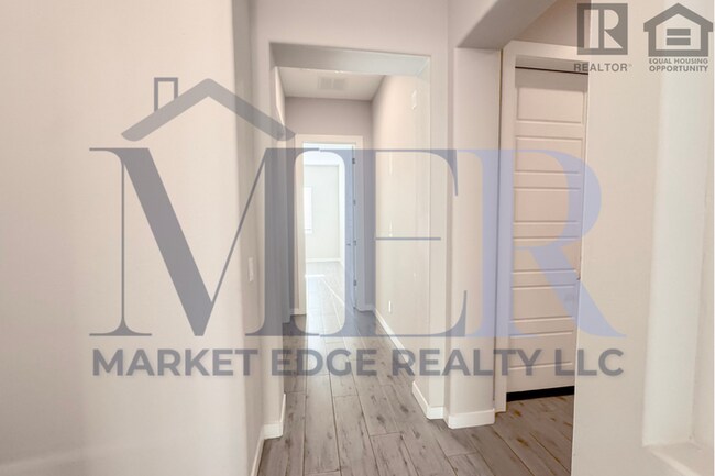Building Photo - 2Bed/2.5Bath Home in Cave Creek! $1799 MOV...