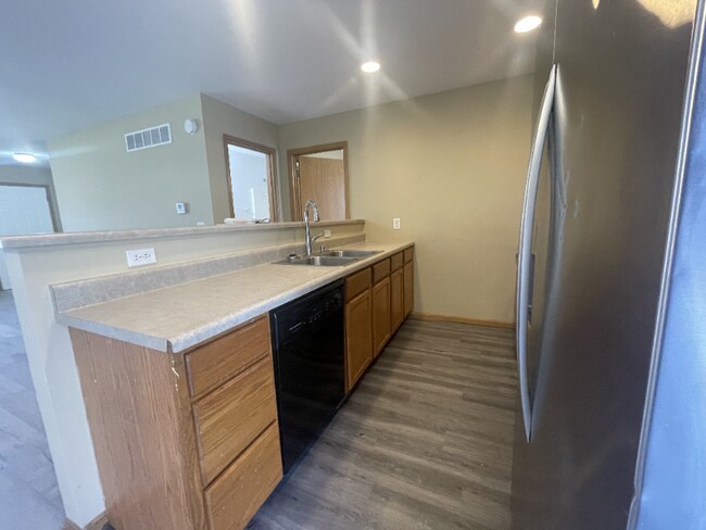 Building Photo - 1417-1417 Barnwood Dr