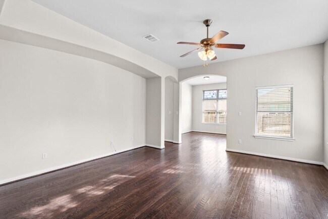 Building Photo - 2923 Bluffstone Dr