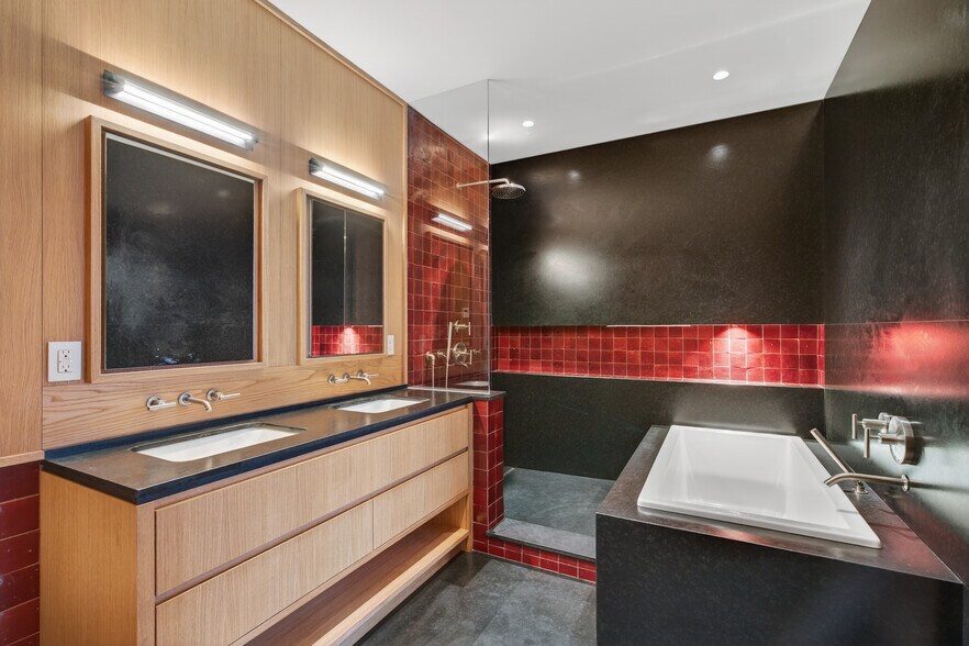 Building Photo - 316 Wall St