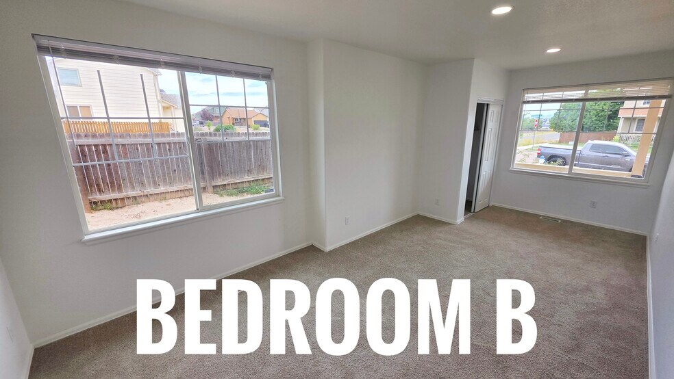 Building Photo - 1805 Dewhirst Dr