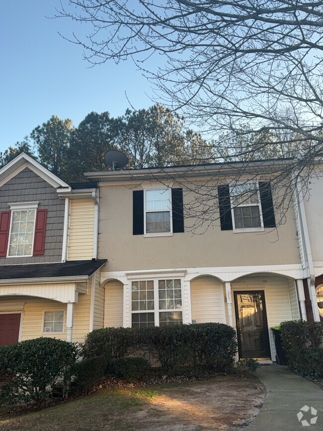 Building Photo - 1688 Camden Forrest Way